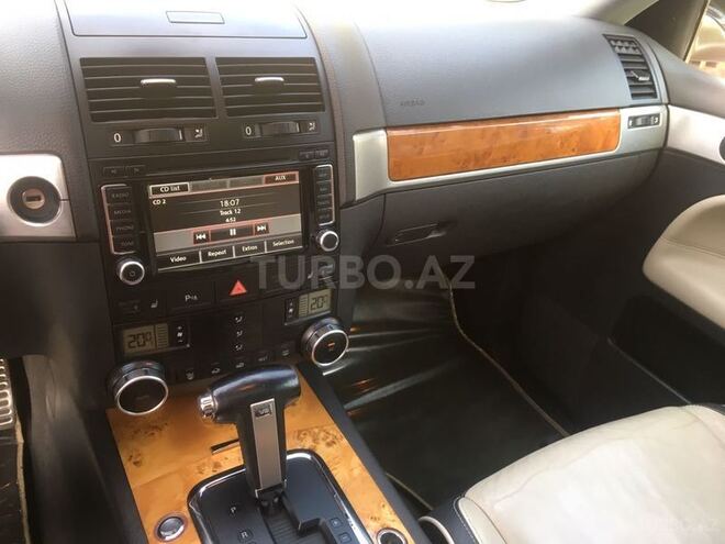 Volkswagen Touareg 2008, 143,000 km - 4.2 l - Bakı