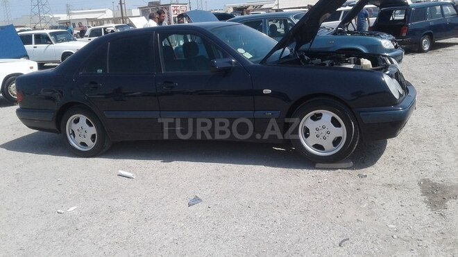 Mercedes E 230 1997, 358,245 km - 2.3 l - Bakı