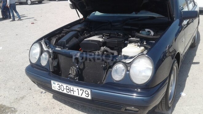 Mercedes E 230 1997, 358,245 km - 2.3 l - Bakı