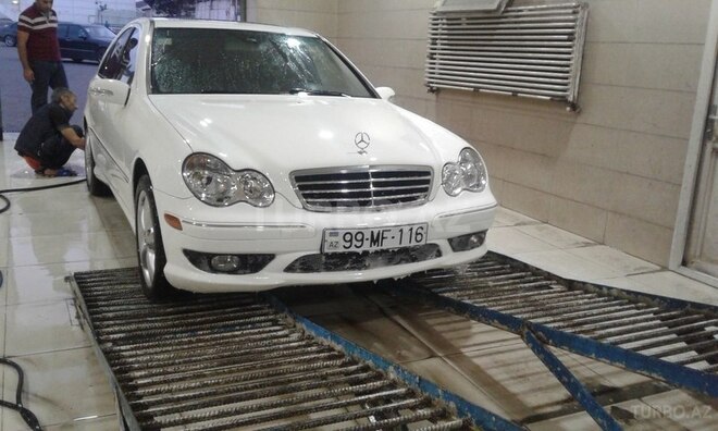 Mercedes C 230 2005, 124,000 km - 2.3 l - Gəncə