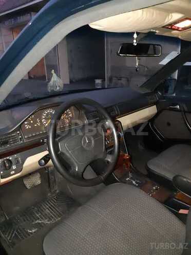 Mercedes E 280 1995, 240,000 km - 2.8 l - Ağsu