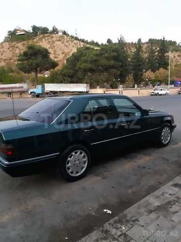 Mercedes E 280 1995, 240,000 km - 2.8 l - Ağsu