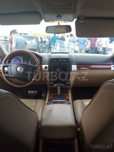 Volkswagen Touareg 2006, 137,000 km - 4.2 л - Bakı