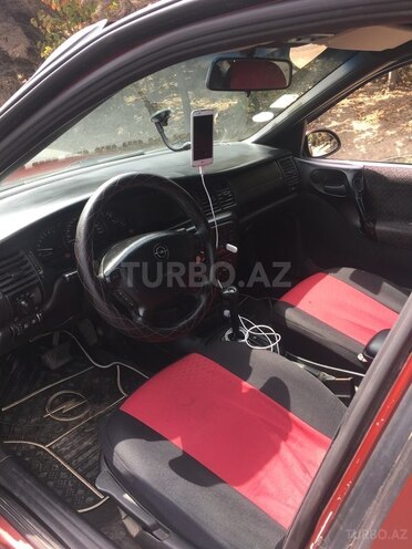 Opel Vectra 1997, 290,000 km - 0.2 л - Bakı