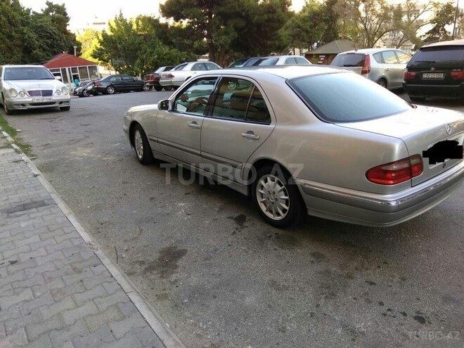 Mercedes E 200 2000, 249,000 km - 2.0 l - Bakı