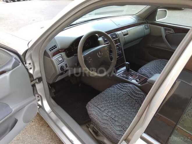 Mercedes E 200 2000, 249,000 km - 2.0 l - Bakı