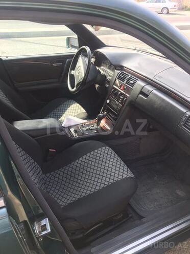 Mercedes E 230 1998, 211,000 km - 2.3 л - Bakı