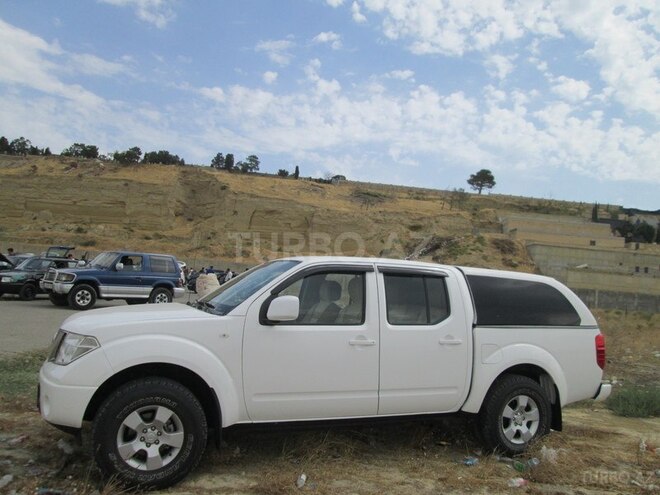 Nissan Navara 2012, 180,000 km - 2.5 l - Bakı
