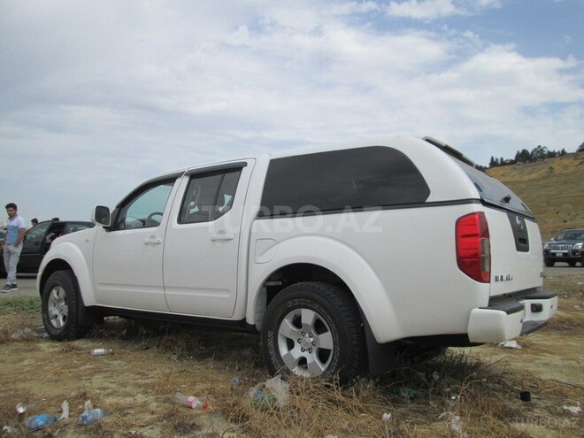 Nissan Navara 2012, 180,000 km - 2.5 l - Bakı