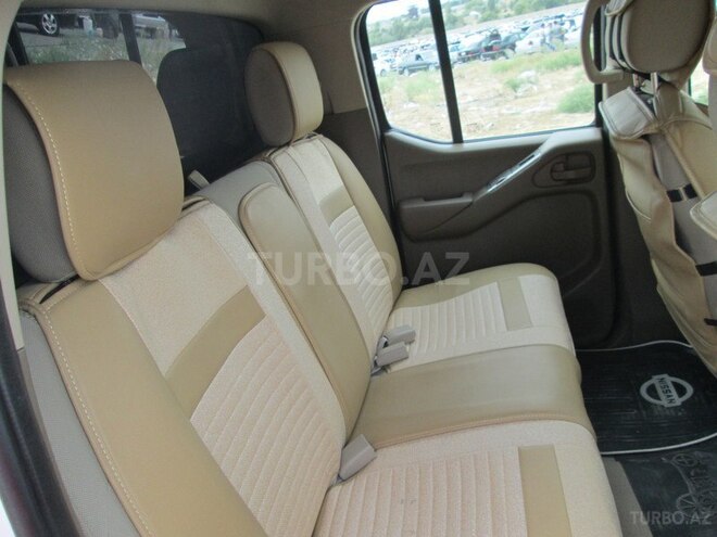 Nissan Navara 2012, 180,000 km - 2.5 l - Bakı