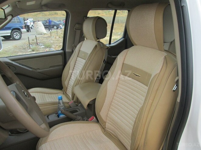 Nissan Navara 2012, 180,000 km - 2.5 l - Bakı