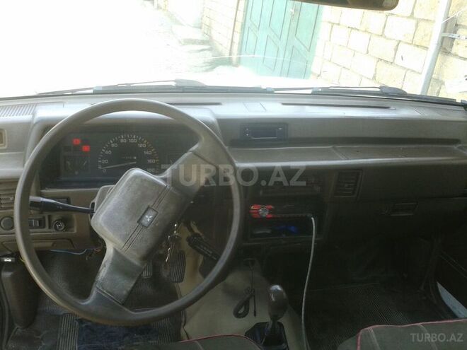 Mitsubishi L200 1994, 340,000 km - 2.5 l - Xudat