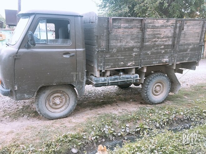 UAZ 3303 1984, 223,456 km - 2.4 л - Quba