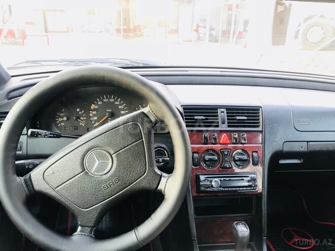 Mercedes C 200 2000, 296,000 km - 2.0 л - Sumqayıt
