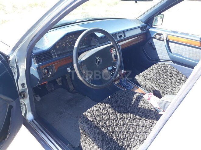Mercedes E 200 1990, 450,000 km - 2.0 l - Bakı