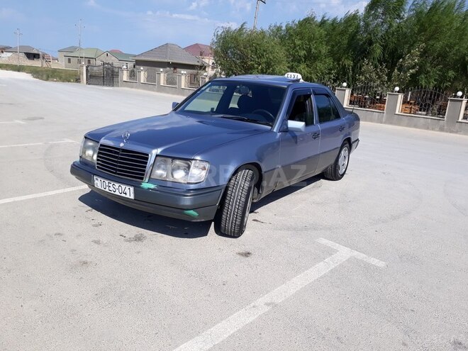 Mercedes E 200 1990, 450,000 km - 2.0 l - Bakı