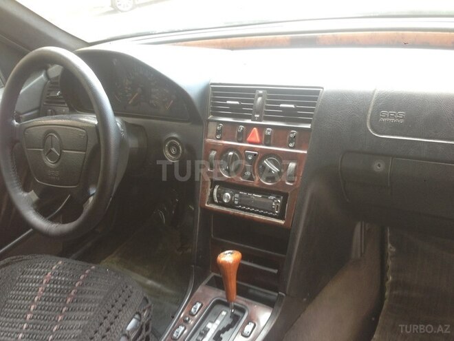 Mercedes C 200 1996, 275,000 km - 2.0 l - Bakı