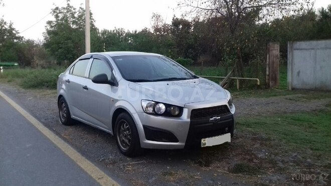 Chevrolet Aveo 2013, 118,000 km - 1.4 l - Qax