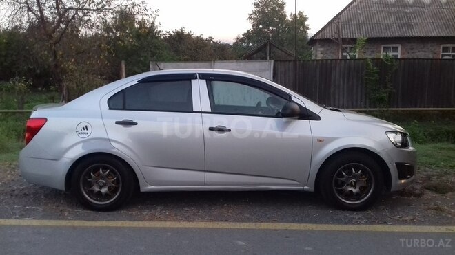 Chevrolet Aveo 2013, 118,000 km - 1.4 l - Qax