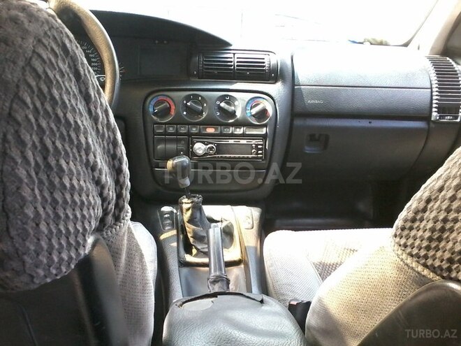 Opel Omega 1995, 325,806 km - 2.5 л - Bakı