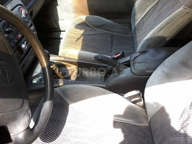 Opel Omega 1995, 325,806 km - 2.5 л - Bakı