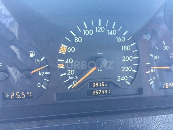 Mercedes C 180 1998, 252,000 km - 1.8 l - Bakı