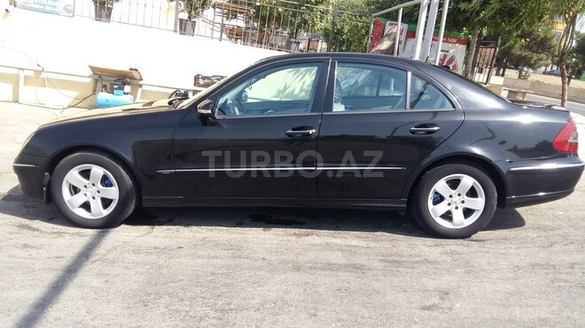Mercedes E 220 2003, 385,000 km - 2.2 l - Bakı