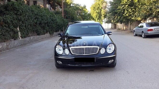 Mercedes E 240 2004, 211,000 km - 2.6 l - Bakı