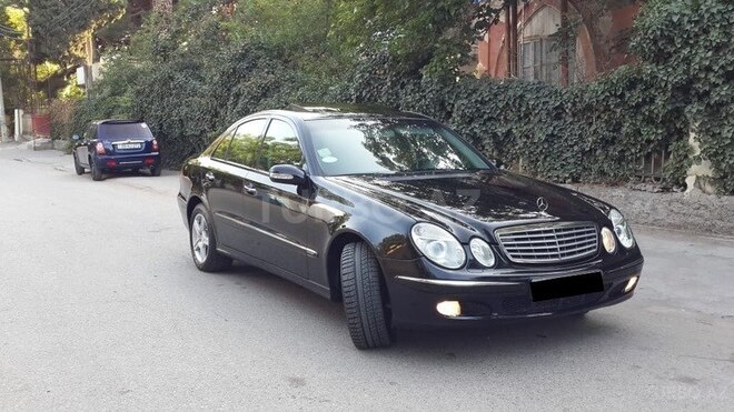 Mercedes E 240 2004, 211,000 km - 2.6 l - Bakı