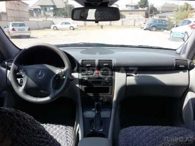 Mercedes C 200 2002, 198,500 km - 2.0 l - Bakı
