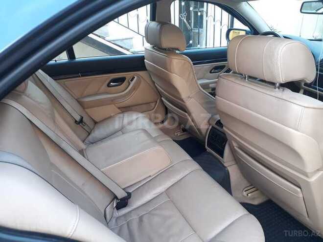 BMW 530 2002, 297,000 km - 3.0 l - Bakı