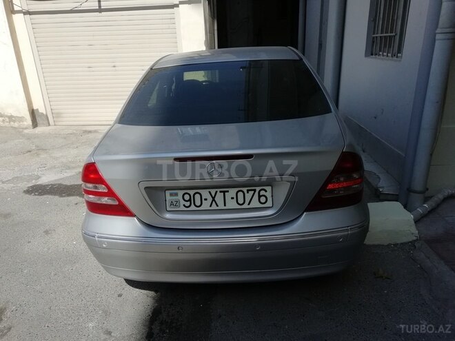 Mercedes C 240 2001, 293,000 km - 2.6 l - Bakı