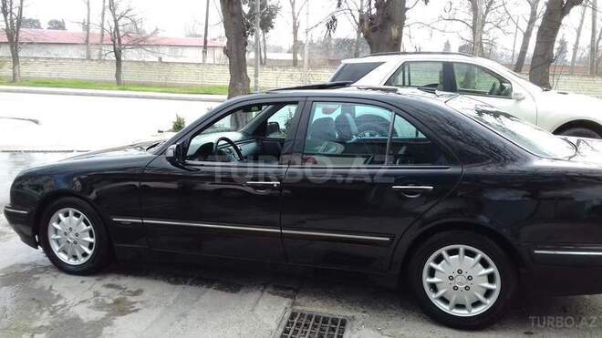 Mercedes E 280 1999, 350,000 km - 2.8 л - Mingəçevir
