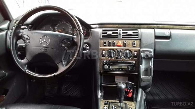 Mercedes E 280 1999, 350,000 km - 2.8 л - Mingəçevir