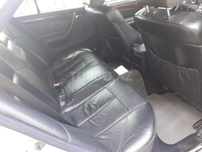 Mercedes C 220 2000, 300,000 km - 2.2 l - Bakı