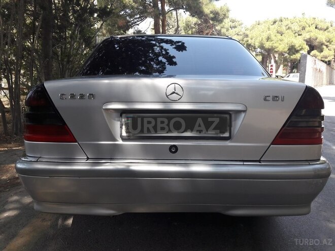 Mercedes C 220 2000, 300,000 km - 2.2 l - Bakı