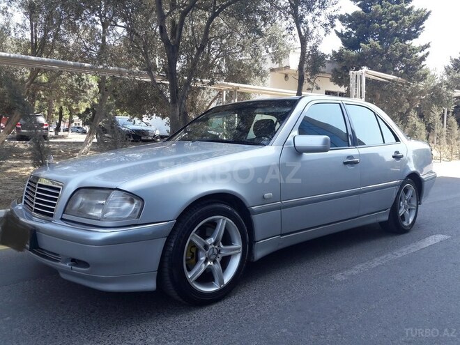 Mercedes C 220 2000, 300,000 km - 2.2 l - Bakı