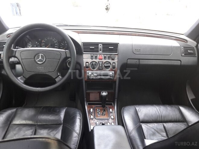 Mercedes C 220 2000, 300,000 km - 2.2 l - Bakı