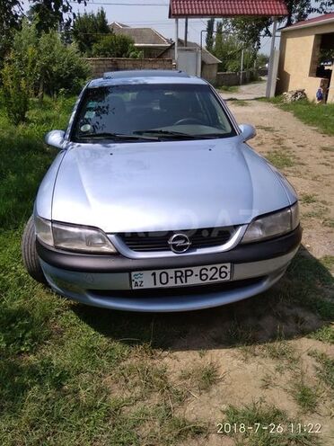 Opel Vectra 1997, 300,000 km - 1.8 л - Balakən