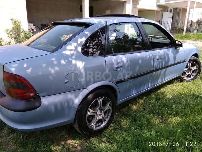 Opel Vectra 1997, 300,000 km - 1.8 л - Balakən