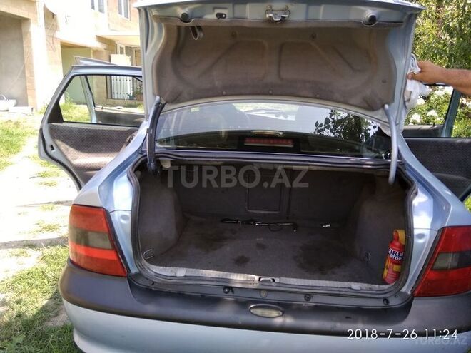 Opel Vectra 1997, 300,000 km - 1.8 л - Balakən