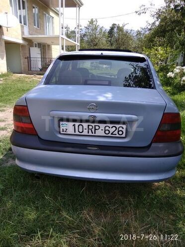 Opel Vectra 1997, 300,000 km - 1.8 л - Balakən