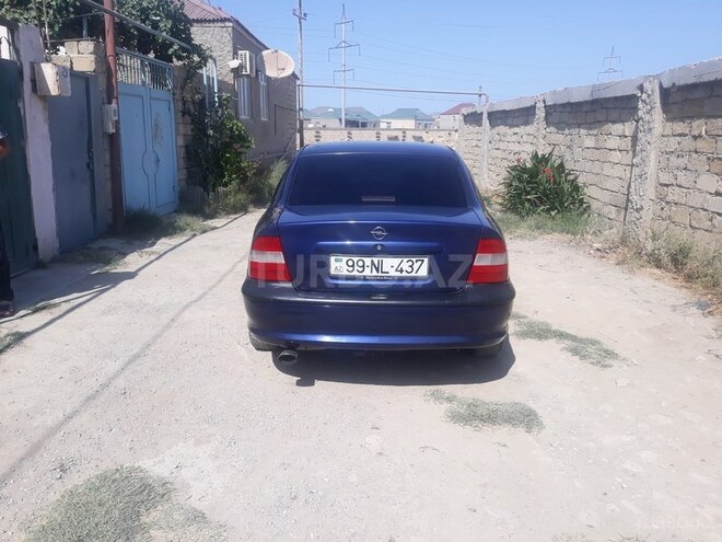 Opel Vectra 1997, 450,000 km - 2.0 l - Bakı