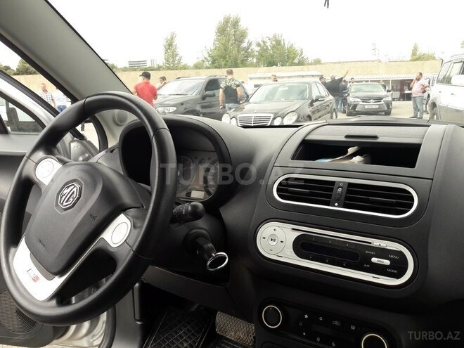 MG 3 2012, 98,000 km - 1.5 l - Bakı