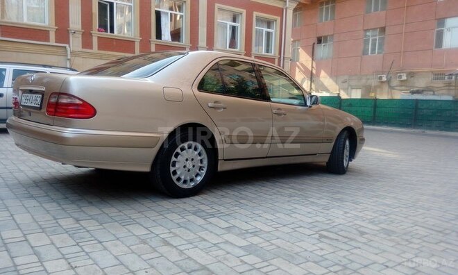 Mercedes E 240 2001, 195,000 km - 2.6 l - Bakı
