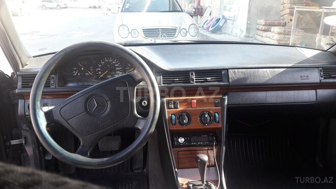 Mercedes E 200 1994, 447,655 km - 2.0 l - Bakı