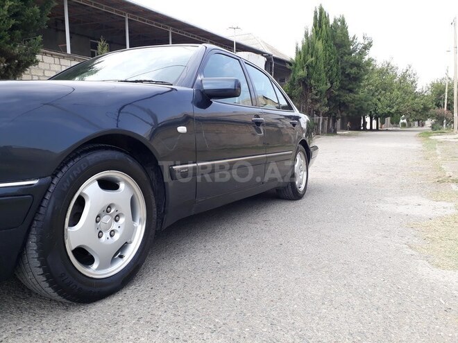 Mercedes E 230 1997, 284,475 km - 2.3 l - Gəncə