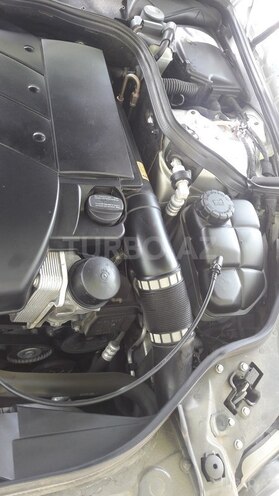 Mercedes E 240 2003, 194,500 km - 2.4 l - Bakı