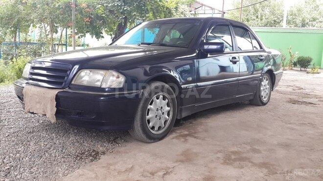 Mercedes C 220 1998, 500,000 km - 2.2 l - İmişli