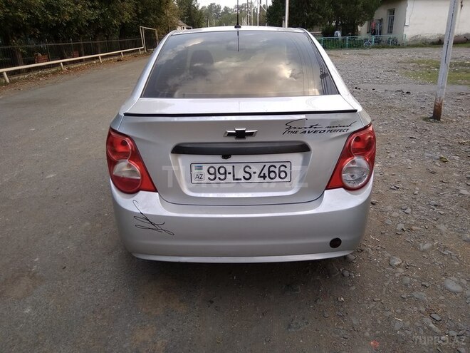 Chevrolet Aveo 2012, 1,108,000 km - 1.5 l - Qax